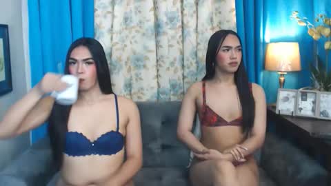 azelkimbrutas online show from March 19, 2026, 1:37 pm