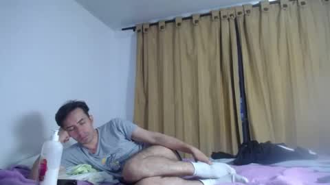 Snapshot of aziel_xxx chatting on February 26, 2025, 1:53 am AZIEL online show from February 26, 2025, 1:53 am