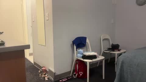 aziz_1000x online show from February 12, 2025, 6:19 pm