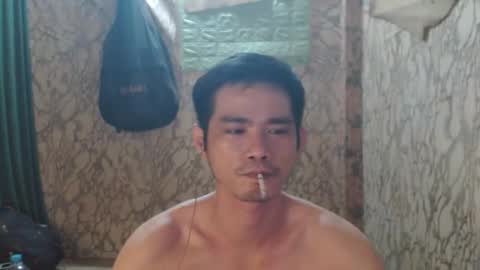 Snapshot of azn_philip chatting on November 24, 2025, 8:14 am Philip online show from November 24, 2025, 8:14 am