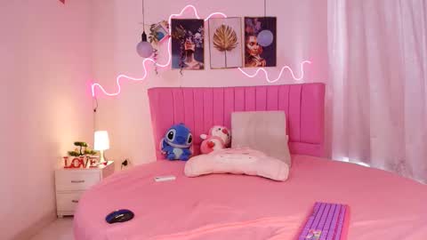 PRINCESS AZUL. online show from November 24, 2025, 9:25 pm