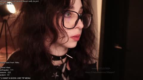 your fuckdoll  sub girl  MORE ME  online show from December 7, 2024, 6:04 pm