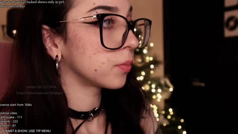 your fuckdoll  sub girl  MORE ME  online show from December 16, 2024, 5:22 pm