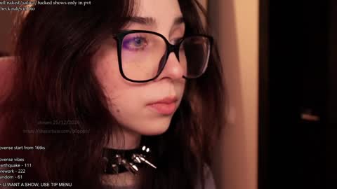 your fuckdoll  sub girl  MORE ME  online show from December 25, 2024, 5:37 pm
