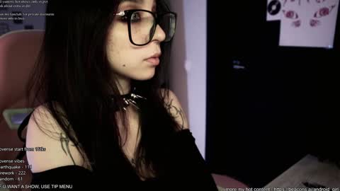 your fuckdoll  sub girl  MORE ME  online show from January 8, 2025, 7:03 pm