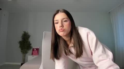 Monica online show from October 24, 2025, 12:52 am