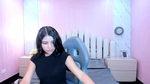 Snapshot of babe_vennus chatting on April 20, 2026, 3:48 pm Venus online show from April 20, 2026, 3:48 pm