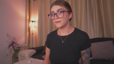 Samanta online show from November 23, 2025, 5:07 am