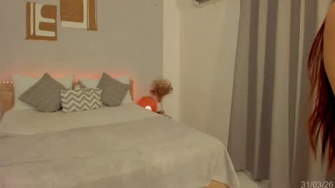 Snapshot of babesexy19_ chatting on March 31, 2026, 10:43 pm itzell online show from March 31, 2026, 10:43 pm