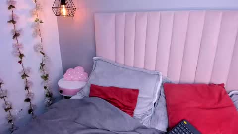 baby__kitty_ online show from November 5, 2025, 9:59 pm