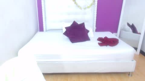 valentina online show from March 12, 2025, 12:47 pm