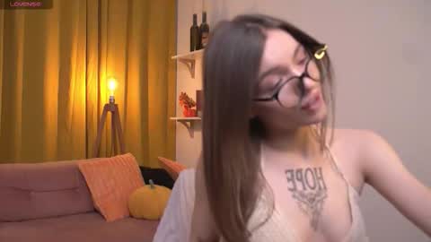 Snapshot of baby_bub chatting on October 21, 2025, 2:18 pm Cristy online show from October 21, 2025, 2:18 pm