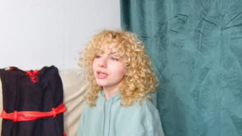 Babby Doll online show from February 28, 2025, 8:28 pm