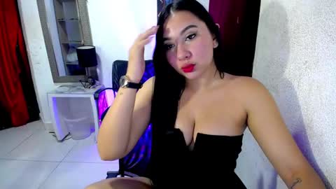 Snapshot of baby_dynamic chatting on February 20, 2026, 5:15 am Luna and kimma online show from February 20, 2026, 5:15 am