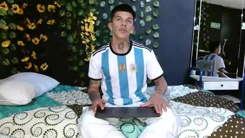 OF GxoXabs online show from January 22, 2025, 7:03 pm