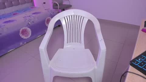 baby_glow01 online show from November 7, 2025, 1:00 pm