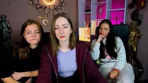 Snapshot of baby_hotte chatting on December 22, 2025, 7:05 am baby online show from December 22, 2025, 7:05 am