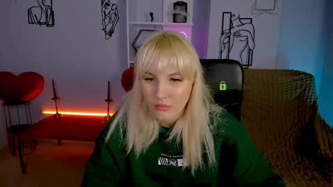 Snapshot of baby_hotte chatting on January 15, 2026, 6:51 am baby online show from January 15, 2026, 6:51 am