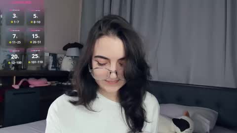 Emily online show from November 22, 2025, 7:07 am