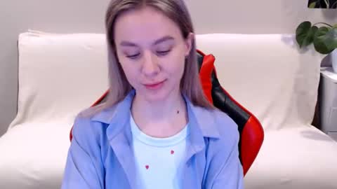 baby_kitte online show from February 10, 2025, 4:19 am