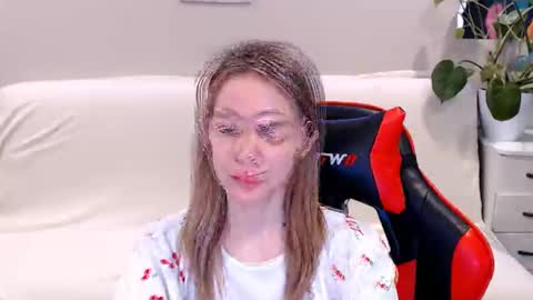 baby_kitte online show from February 19, 2025, 5:49 am