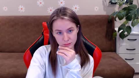 baby_kitte online show from March 11, 2025, 4:43 am