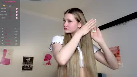 Ruth online show from November 1, 2025, 8:44 pm