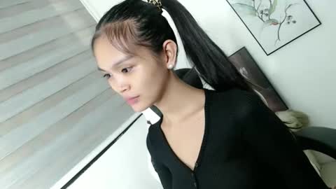 baby_zoexx online show from April 7, 2026, 12:16 pm