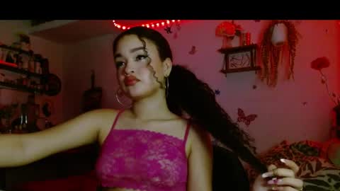 babybombom08 online show from April 13, 2026, 10:48 pm