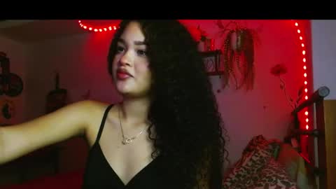 babybombom08 online show from April 15, 2026, 11:49 pm
