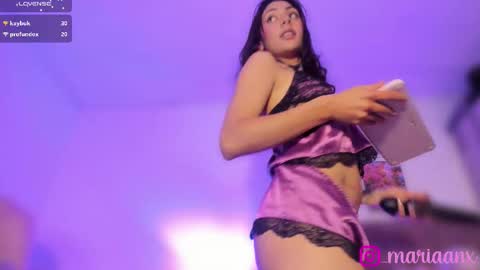 Snapshot of babychaos_ chatting on October 16, 2025, 12:22 am Mariana online show from October 16, 2025, 12:22 am