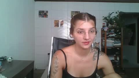 babydemon6 online show from February 2, 2026, 4:27 pm