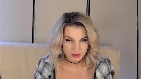 Snapshot of babydollysx chatting on November 7, 2025, 5:02 pm Kate online show from November 7, 2025, 5:02 pm