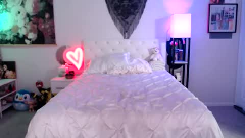 akira online show from November 18, 2025, 6:18 am