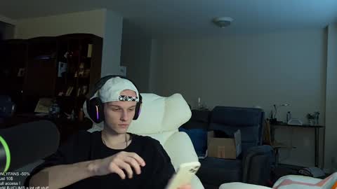 Big cock boy online show from December 7, 2024, 7:54 pm