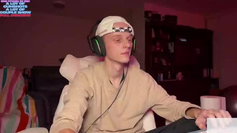 Big cock boy online show from January 19, 2025, 2:25 am