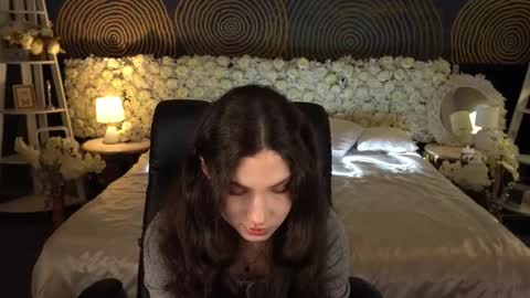 Sasha online show from February 1, 2026, 7:56 pm