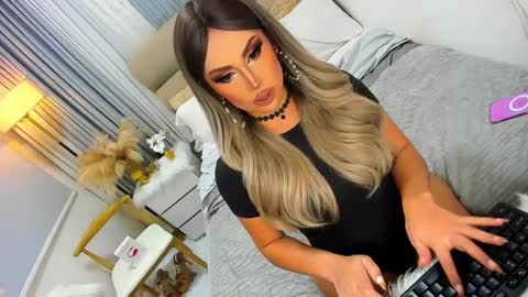 Snapshot of babygoddess4u chatting on December 22, 2024, 1:33 pm ASK ME IN PM online show from December 22, 2024, 1:33 pm