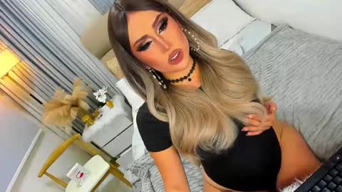 Snapshot of babygoddess4u chatting on December 23, 2024, 7:20 pm ASK ME IN PM online show from December 23, 2024, 7:20 pm