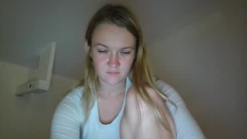 Snapshot of babykay03 chatting on September 23, 2025, 2:36 am babykay03 online show from September 23, 2025, 2:36 am