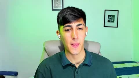 babymaik online show from December 4, 2025, 7:33 pm