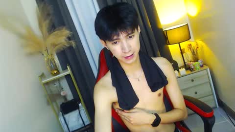 Snapshot of babymasterbater chatting on October 22, 2025, 3:23 pm call me james online show from October 22, 2025, 3:23 pm