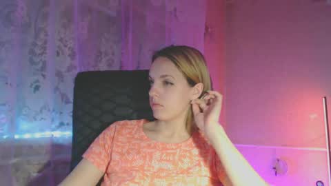 Snapshot of babymuro4ka chatting on February 11, 2025, 11:44 pm Sonya online show from February 11, 2025, 11:44 pm