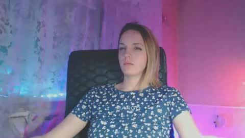 Snapshot of babymuro4ka chatting on February 25, 2025, 12:36 am Sonya online show from February 25, 2025, 12:36 am