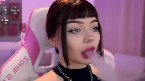 Nika online show from April 7, 2026, 7:36 pm