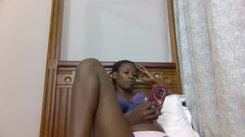 babytylerr online show from November 4, 2025, 6:51 pm