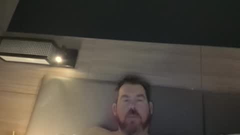 Snapshot of backofyourholes chatting on January 7, 2026, 7:44 am backofyourholes online show from January 7, 2026, 7:44 am