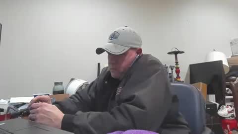 bad_boy4u2abuse online show from December 15, 2025, 5:44 am