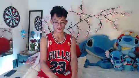 Snapshot of bad_boy_in_bed chatting on December 14, 2025, 9:30 pm jay online show from December 14, 2025, 9:30 pm