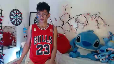 Snapshot of bad_boy_in_bed chatting on January 13, 2026, 8:47 pm jay online show from January 13, 2026, 8:47 pm